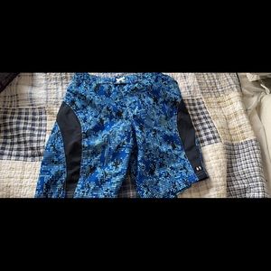 Boy Xersion blue swim trunks size M(10-12) husky